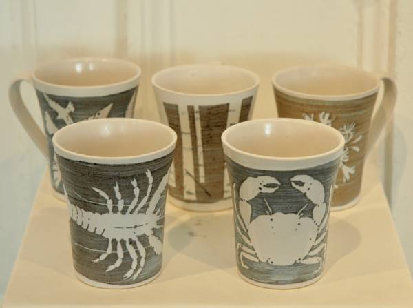 - a Ceramic by Tregear Pottery, measuring 11 x 12 cm (H x W) £18
